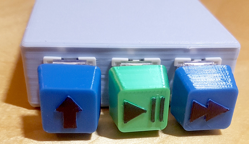 Keycaps imprimés en 3d avec up, play/pause et next