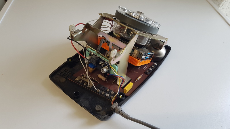 Vue de profil avec le Raspberry Pi