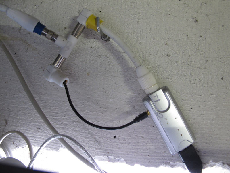 Connecteur d'antenne en T très sensible aux mouvements