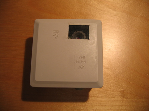 Boitier fermé Boitier fermé